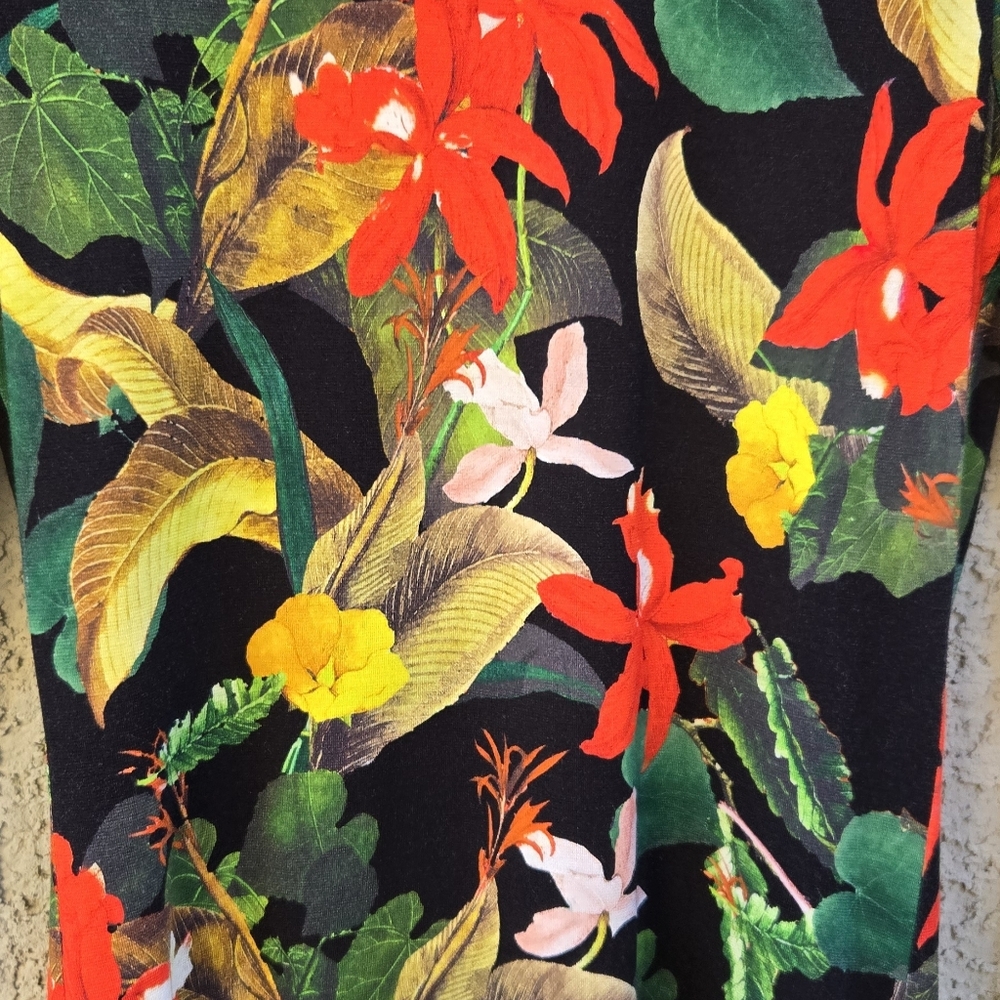 Alice + Olivia Delora Tropical Long Sleeve Dress - Picture 6 of 12